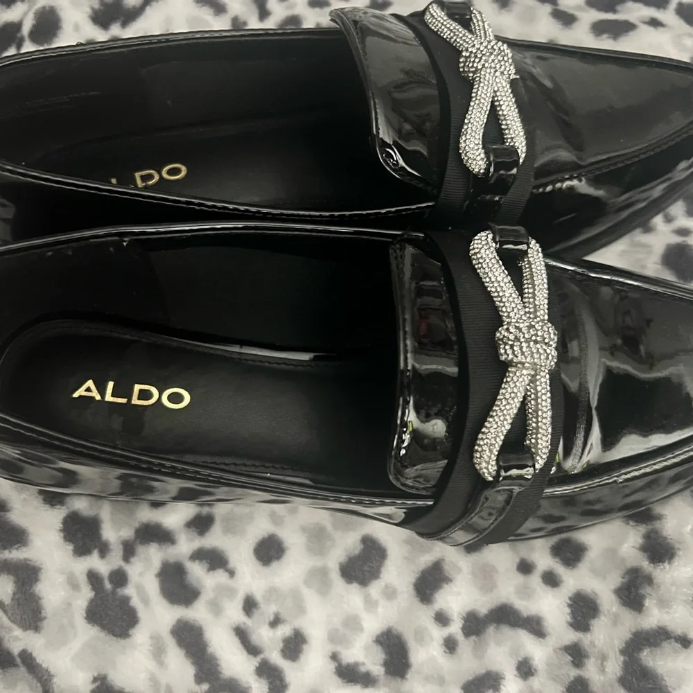 Aldo Bow Rhinestone - Picture 3 of 3